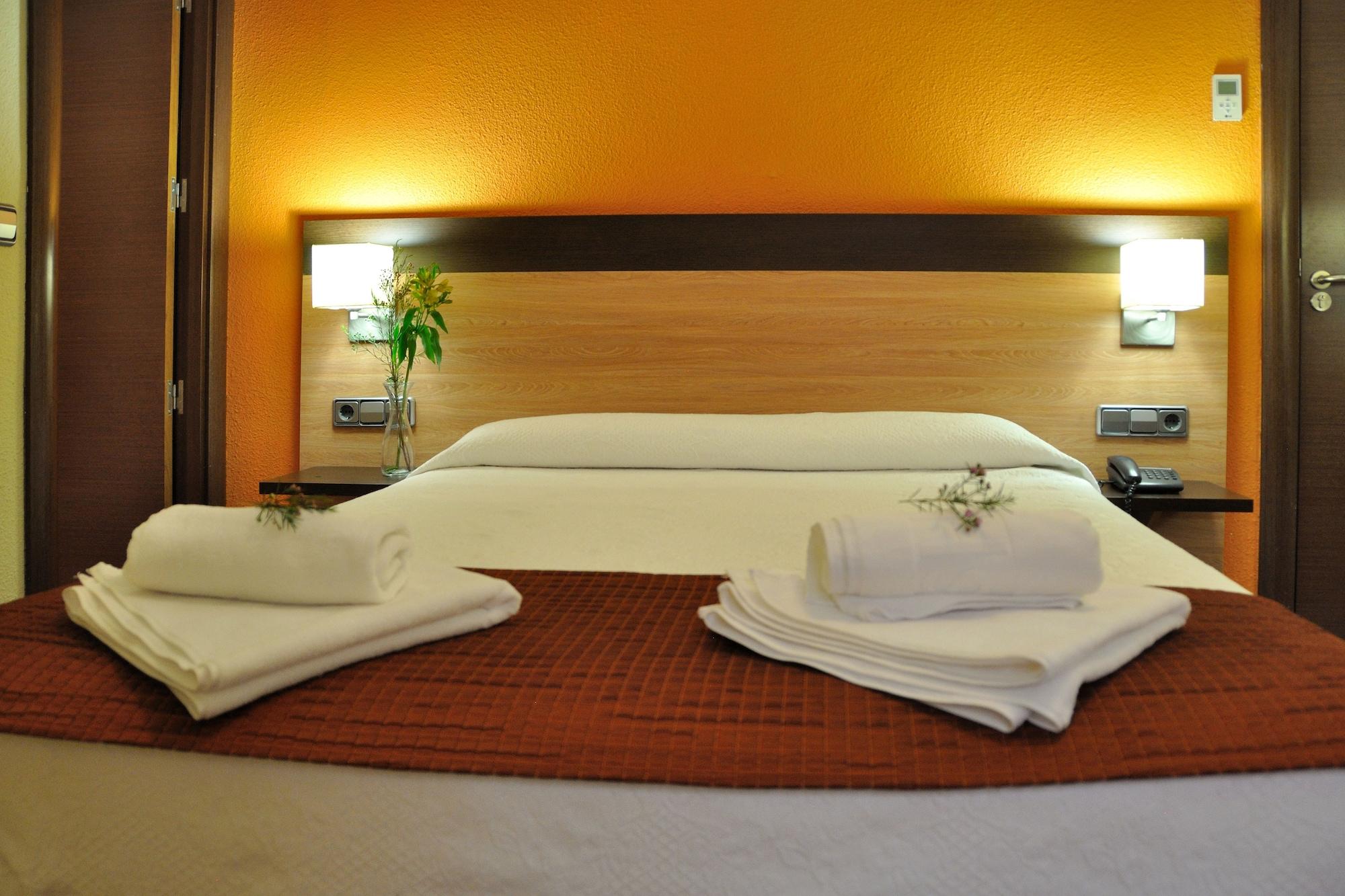 Hostal Ballesta Madrid Extérieur photo
