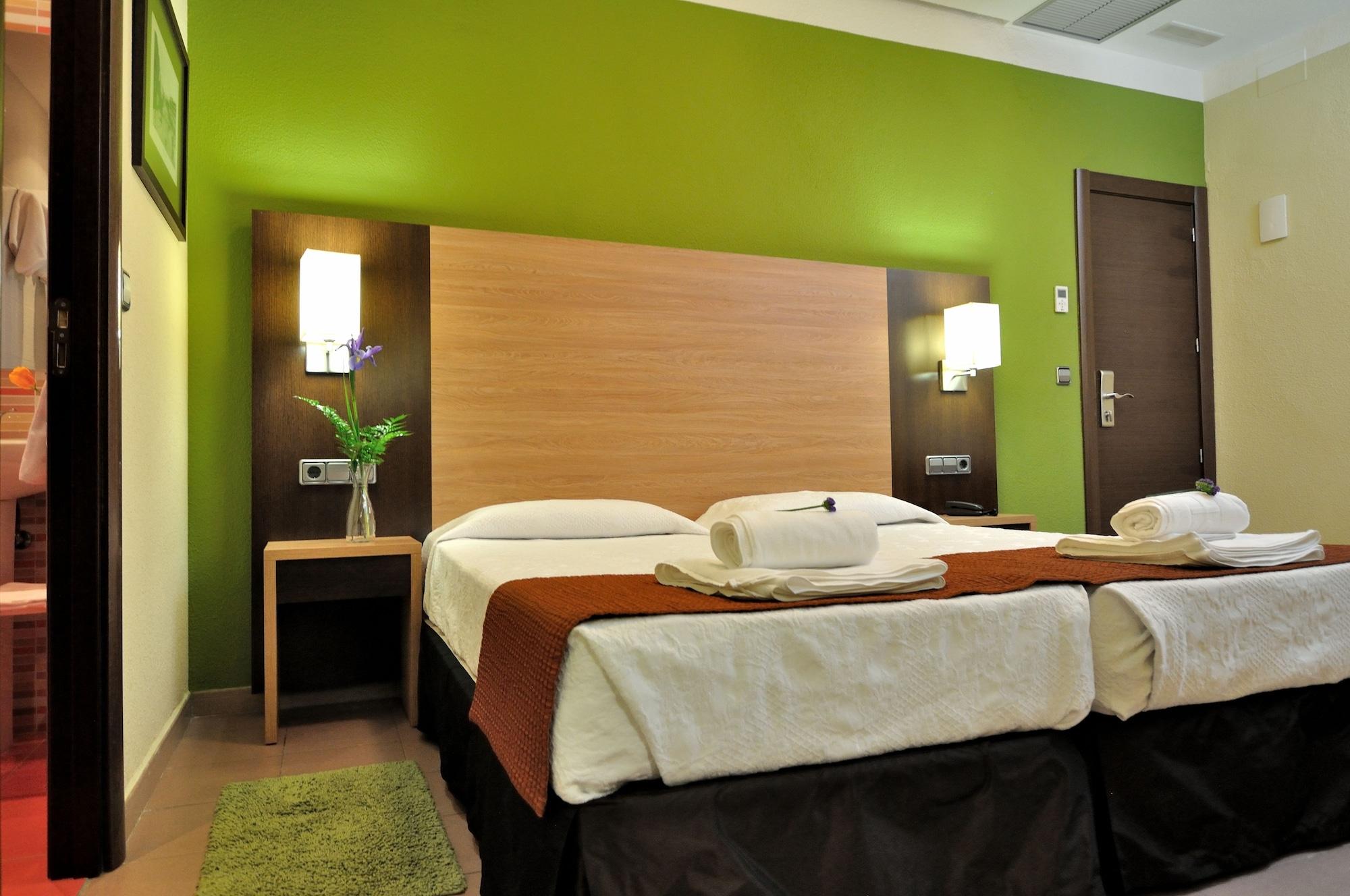 Hostal Ballesta Madrid Extérieur photo