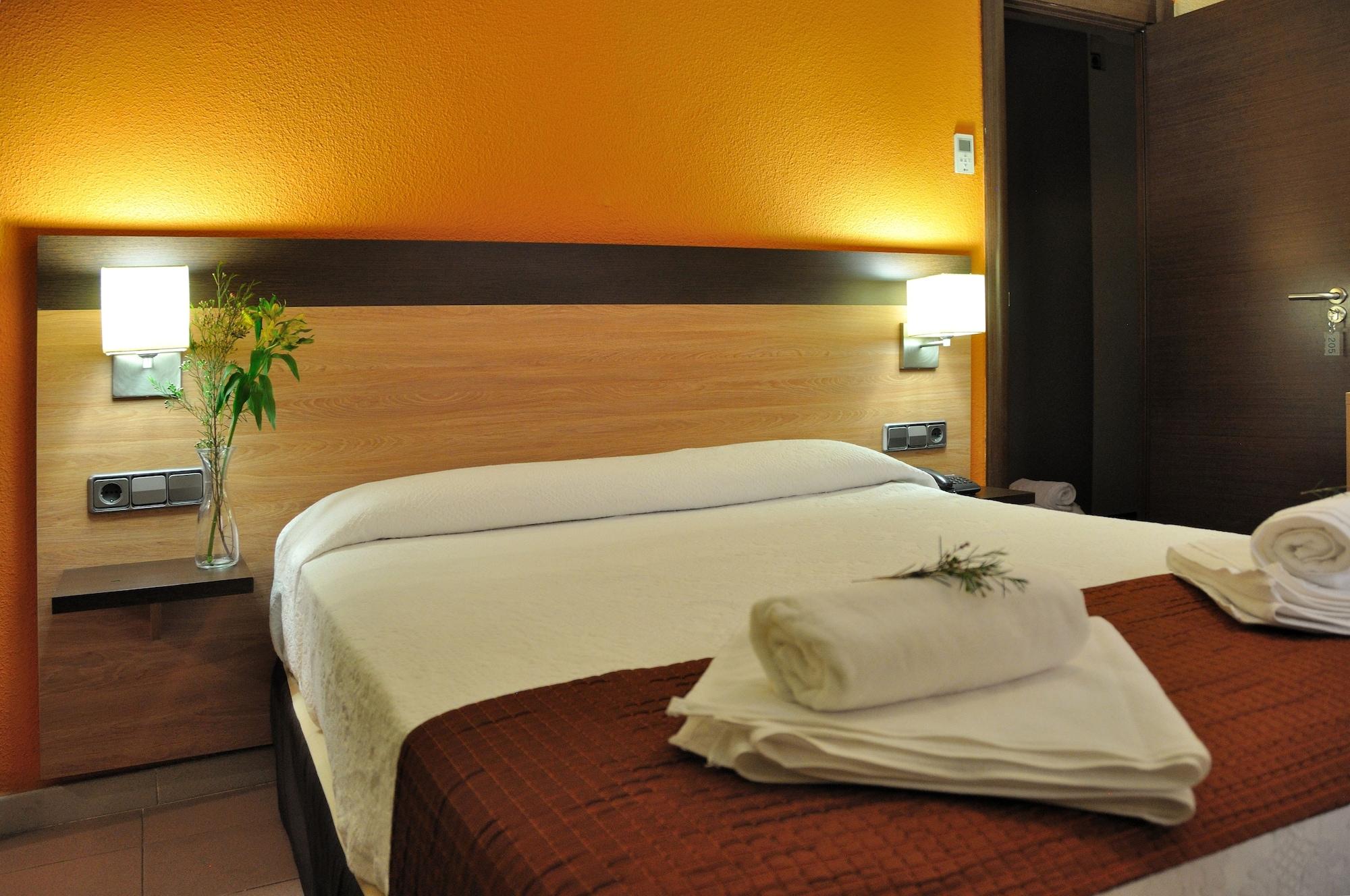 Hostal Ballesta Madrid Extérieur photo